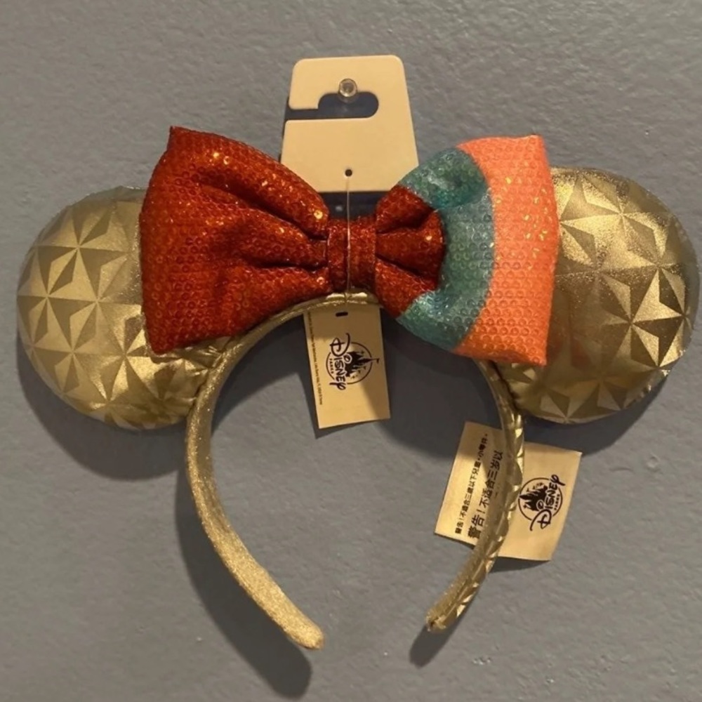 Disney Parks Epcot Bubblegum Wall Ears